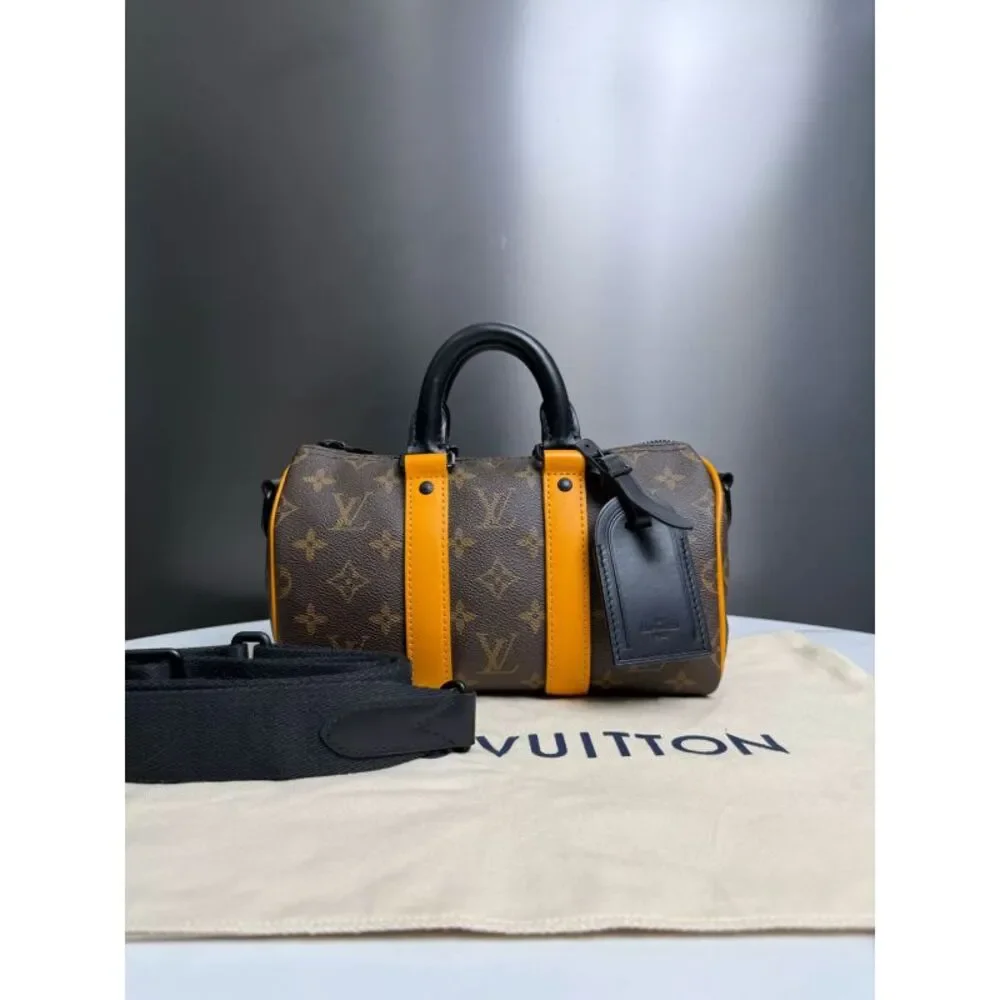 Louis Vuitton Women Pre-Loved Bag Very Good Condition